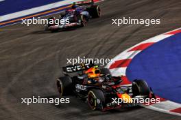 Sergio Perez (MEX) Red Bull Racing RB20. 22.09.2024. Formula 1 World Championship, Rd 18, Singapore Grand Prix, Marina Bay Street Circuit, Singapore, Race Day.