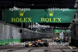 Max Verstappen (NLD) Red Bull Racing RB20. 22.09.2024. Formula 1 World Championship, Rd 18, Singapore Grand Prix, Marina Bay Street Circuit, Singapore, Race Day.