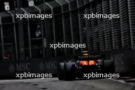 Lando Norris (GBR) McLaren MCL38. 22.09.2024. Formula 1 World Championship, Rd 18, Singapore Grand Prix, Marina Bay Street Circuit, Singapore, Race Day.