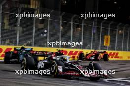 Nico Hulkenberg (GER) Haas VF-24. 22.09.2024. Formula 1 World Championship, Rd 18, Singapore Grand Prix, Marina Bay Street Circuit, Singapore, Race Day.