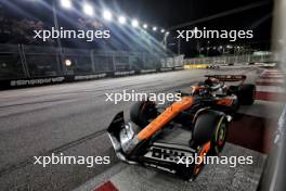 Oscar Piastri (AUS) McLaren MCL38. 22.09.2024. Formula 1 World Championship, Rd 18, Singapore Grand Prix, Marina Bay Street Circuit, Singapore, Race Day.