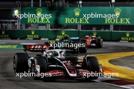 Nico Hulkenberg (GER) Haas VF-24. 22.09.2024. Formula 1 World Championship, Rd 18, Singapore Grand Prix, Marina Bay Street Circuit, Singapore, Race Day.