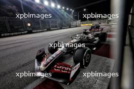 Kevin Magnussen (DEN) Haas VF-24. 22.09.2024. Formula 1 World Championship, Rd 18, Singapore Grand Prix, Marina Bay Street Circuit, Singapore, Race Day.