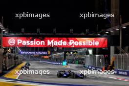 Alexander Albon (THA) Williams Racing FW46. 22.09.2024. Formula 1 World Championship, Rd 18, Singapore Grand Prix, Marina Bay Street Circuit, Singapore, Race Day.