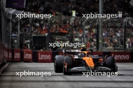 Lando Norris (GBR) McLaren MCL38. 22.09.2024. Formula 1 World Championship, Rd 18, Singapore Grand Prix, Marina Bay Street Circuit, Singapore, Race Day.