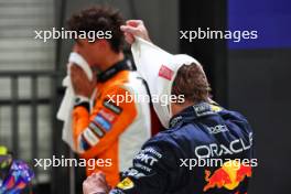 Max Verstappen (NLD) Red Bull Racing in qualifying parc ferme. 21.09.2024. Formula 1 World Championship, Rd 18, Singapore Grand Prix, Marina Bay Street Circuit, Singapore, Qualifying Day.