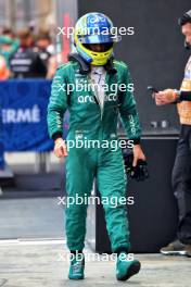 Fernando Alonso (ESP) Aston Martin F1 Team. 21.09.2024. Formula 1 World Championship, Rd 18, Singapore Grand Prix, Marina Bay Street Circuit, Singapore, Qualifying Day.