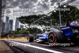 Franco Colapinto (ARG) Williams Racing FW46. 21.09.2024. Formula 1 World Championship, Rd 18, Singapore Grand Prix, Marina Bay Street Circuit, Singapore, Qualifying Day.