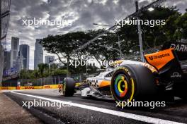 Oscar Piastri (AUS) McLaren MCL38. 21.09.2024. Formula 1 World Championship, Rd 18, Singapore Grand Prix, Marina Bay Street Circuit, Singapore, Qualifying Day.