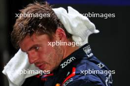 Max Verstappen (NLD) Red Bull Racing in qualifying parc ferme. 21.09.2024. Formula 1 World Championship, Rd 18, Singapore Grand Prix, Marina Bay Street Circuit, Singapore, Qualifying Day.