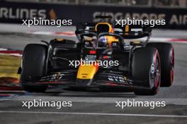 Max Verstappen (NLD) Red Bull Racing RB20. 21.09.2024. Formula 1 World Championship, Rd 18, Singapore Grand Prix, Marina Bay Street Circuit, Singapore, Qualifying Day.