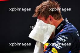 Max Verstappen (NLD) Red Bull Racing in qualifying parc ferme. 21.09.2024. Formula 1 World Championship, Rd 18, Singapore Grand Prix, Marina Bay Street Circuit, Singapore, Qualifying Day.