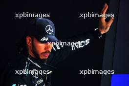 Lewis Hamilton (GBR) Mercedes AMG F1 in qualifying parc ferme. 21.09.2024. Formula 1 World Championship, Rd 18, Singapore Grand Prix, Marina Bay Street Circuit, Singapore, Qualifying Day.