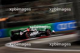 Kevin Magnussen (DEN) Haas VF-24. 21.09.2024. Formula 1 World Championship, Rd 18, Singapore Grand Prix, Marina Bay Street Circuit, Singapore, Qualifying Day.