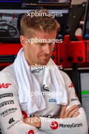 Nico Hulkenberg (GER) Haas F1 Team. 21.09.2024. Formula 1 World Championship, Rd 18, Singapore Grand Prix, Marina Bay Street Circuit, Singapore, Qualifying Day.