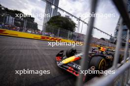 Max Verstappen (NLD) Red Bull Racing RB20. 21.09.2024. Formula 1 World Championship, Rd 18, Singapore Grand Prix, Marina Bay Street Circuit, Singapore, Qualifying Day.