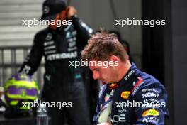 Max Verstappen (NLD) Red Bull Racing in qualifying parc ferme. 21.09.2024. Formula 1 World Championship, Rd 18, Singapore Grand Prix, Marina Bay Street Circuit, Singapore, Qualifying Day.