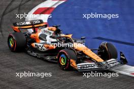 Oscar Piastri (AUS) McLaren MCL38. 21.09.2024. Formula 1 World Championship, Rd 18, Singapore Grand Prix, Marina Bay Street Circuit, Singapore, Qualifying Day.