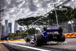 Alexander Albon (THA) Williams Racing FW46. 21.09.2024. Formula 1 World Championship, Rd 18, Singapore Grand Prix, Marina Bay Street Circuit, Singapore, Qualifying Day.