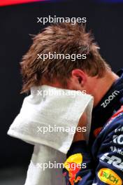 Max Verstappen (NLD) Red Bull Racing in qualifying parc ferme. 21.09.2024. Formula 1 World Championship, Rd 18, Singapore Grand Prix, Marina Bay Street Circuit, Singapore, Qualifying Day.