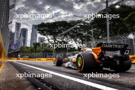 Oscar Piastri (AUS) McLaren MCL38. 21.09.2024. Formula 1 World Championship, Rd 18, Singapore Grand Prix, Marina Bay Street Circuit, Singapore, Qualifying Day.