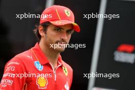 Carlos Sainz Jr (ESP) Ferrari. 21.09.2024. Formula 1 World Championship, Rd 18, Singapore Grand Prix, Marina Bay Street Circuit, Singapore, Qualifying Day.