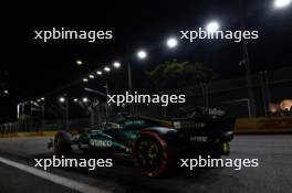 Fernando Alonso (ESP) Aston Martin F1 Team AMR24. 21.09.2024. Formula 1 World Championship, Rd 18, Singapore Grand Prix, Marina Bay Street Circuit, Singapore, Qualifying Day.