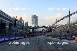 Circuit atmosphere. 22.09.2024. Formula 1 World Championship, Rd 18, Singapore Grand Prix, Marina Bay Street Circuit, Singapore, Race Day.