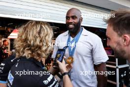 Teddy Riner (FRA), Judo Olympic Champion 22.09.2024. Formula 1 World Championship, Rd 18, Singapore Grand Prix, Marina Bay Street Circuit, Singapore, Race Day.