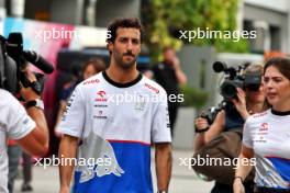 Daniel Ricciardo (AUS) RB. 19.09.2024. Formula 1 World Championship, Rd 18, Singapore Grand Prix, Marina Bay Street Circuit, Singapore, Preparation Day.