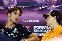 (L to R): George Russell (GBR) Mercedes AMG F1 and Oscar Piastri (AUS) McLaren in the FIA Press Conference. 19.09.2024. Formula 1 World Championship, Rd 18, Singapore Grand Prix, Marina Bay Street Circuit, Singapore, Preparation Day.