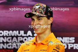 Oscar Piastri (AUS) McLaren in the FIA Press Conference. 19.09.2024. Formula 1 World Championship, Rd 18, Singapore Grand Prix, Marina Bay Street Circuit, Singapore, Preparation Day.