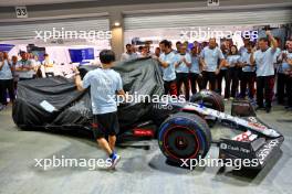 Yuki Tsunoda (JPN) RB VCARB 01 and Daniel Ricciardo (AUS) RB - RB VCARB 01 Denim livery reveal. 19.09.2024. Formula 1 World Championship, Rd 18, Singapore Grand Prix, Marina Bay Street Circuit, Singapore, Preparation Day.