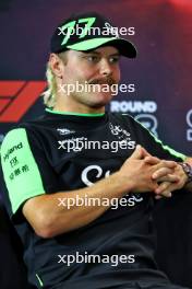 Valtteri Bottas (FIN) Sauber in the FIA Press Conference. 19.09.2024. Formula 1 World Championship, Rd 18, Singapore Grand Prix, Marina Bay Street Circuit, Singapore, Preparation Day.