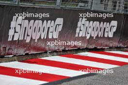 Circuit atmosphere - kerb detail. 19.09.2024. Formula 1 World Championship, Rd 18, Singapore Grand Prix, Marina Bay Street Circuit, Singapore, Preparation Day.