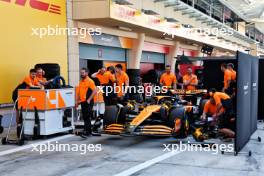 McLaren MCL38 of Lando Norris (GBR) McLaren in the pits. 23.02.2024. Formula 1 Testing, Sakhir, Bahrain, Day Three.
