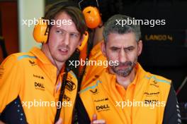 Andrea Stella (ITA) McLaren Team Principal (Right). 23.02.2024. Formula 1 Testing, Sakhir, Bahrain, Day Three.