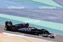Nico Hulkenberg (GER) Haas VF-24 with Aero Rakes. 22.02.2024. Formula 1 Testing, Sakhir, Bahrain, Day Two.