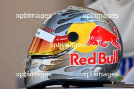 The helmet of Daniel Ricciardo (AUS) RB. 21.02.2024. Formula 1 Testing, Sakhir, Bahrain, Day One.