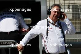 Ron Meadows (GBR) Mercedes AMG F1 Team Manager. 21.02.2024. Formula 1 Testing, Sakhir, Bahrain, Day One.