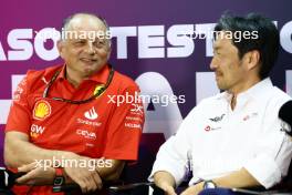 (L to R): Frederic Vasseur (FRA) Ferrari Team Principal and Ayao Komatsu (JPN) Haas F1 Team Principal in the FIA Press Conference. 21.02.2024. Formula 1 Testing, Sakhir, Bahrain, Day One.