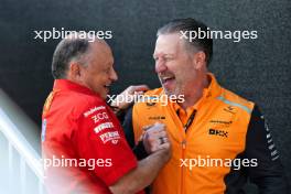 (L to R): Frederic Vasseur (FRA) Ferrari Team Principal with Zak Brown (USA) McLaren Executive Director. 18.10.2024. Formula 1 World Championship, Rd 19, United States Grand Prix, Austin, Texas, USA, Sprint Qualifying Day