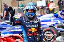 Max Verstappen (NLD) Red Bull Racing celebrates his pole position in Sprint qualifying parc ferme. 18.10.2024. Formula 1 World Championship, Rd 19, United States Grand Prix, Austin, Texas, USA, Sprint Qualifying Day