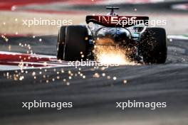 George Russell (GBR) Mercedes AMG F1 W15 sends sparks flying. 18.10.2024. Formula 1 World Championship, Rd 19, United States Grand Prix, Austin, Texas, USA, Sprint Qualifying Day