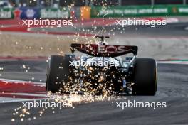 George Russell (GBR) Mercedes AMG F1 W15 sends sparks flying. 18.10.2024. Formula 1 World Championship, Rd 19, United States Grand Prix, Austin, Texas, USA, Sprint Qualifying Day