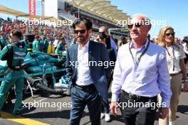 (L to R): Mohammed Bin Sulayem (UAE) FIA President with Greg Maffei (USA) Liberty Media Corporation President and Chief Executive Officer on the grid. 20.10.2024. Formula 1 World Championship, Rd 19, United States Grand Prix, Austin, Texas, USA, Race Day.