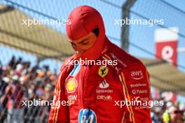 Carlos Sainz Jr (ESP) Ferrari on the grid. 20.10.2024. Formula 1 World Championship, Rd 19, United States Grand Prix, Austin, Texas, USA, Race Day.