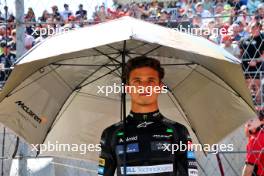 Lando Norris (GBR) McLaren on the grid. 20.10.2024. Formula 1 World Championship, Rd 19, United States Grand Prix, Austin, Texas, USA, Race Day.