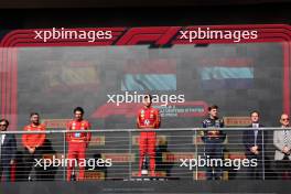 Ravin Jain (GBR) Ferrari Strategy Director  with 1st place Charles Leclerc (MON) Ferrari SF-24, 2nd place Carlos Sainz Jr (ESP) Ferrari SF-24 and 3rd place Max Verstappen (NLD) Red Bull Racing RB20. 20.10.2024. Formula 1 World Championship, Rd 19, United States Grand Prix, Austin, Texas, USA, Race Day.