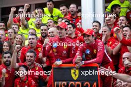 Charles Leclerc (MON) Ferrari and Carlos Sainz Jr (ESP) Ferrari celebrate a 1-2 finish with the team. 20.10.2024. Formula 1 World Championship, Rd 19, United States Grand Prix, Austin, Texas, USA, Race Day.